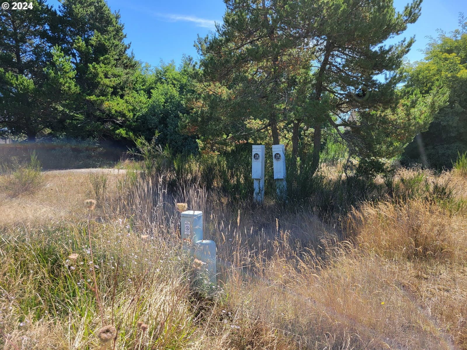 Primary listing photo, 813 JACOBSON WAY, Lakeside, OR, 97449