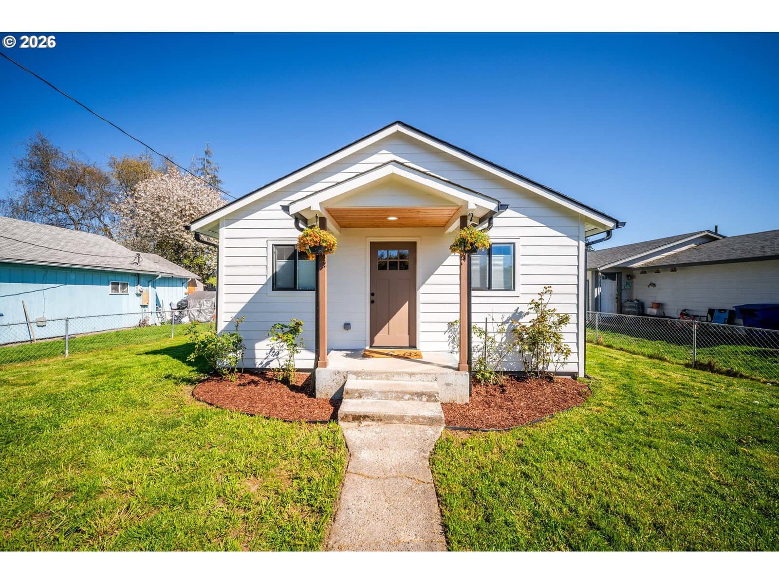 Primary listing photo, 804 S 7TH AVE, Kelso, WA, 98626