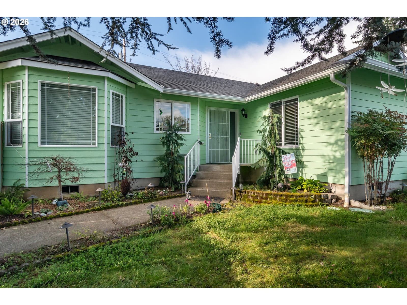 Primary listing photo, 484 SE CLEARWATER CT, Roseburg, OR, 97470