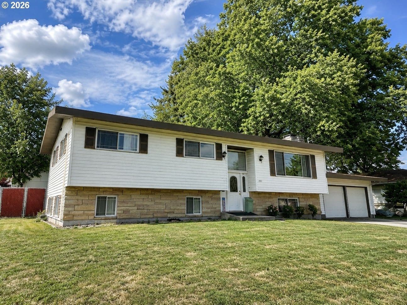 Listing photo 1 of 1