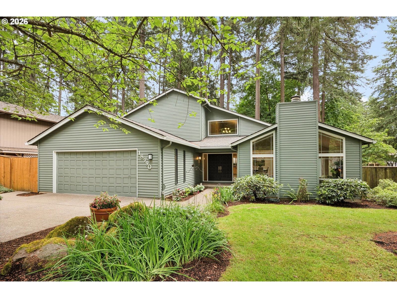 Primary listing photo, 18790 Indian Creek DR, Lake Oswego, OR, 97034