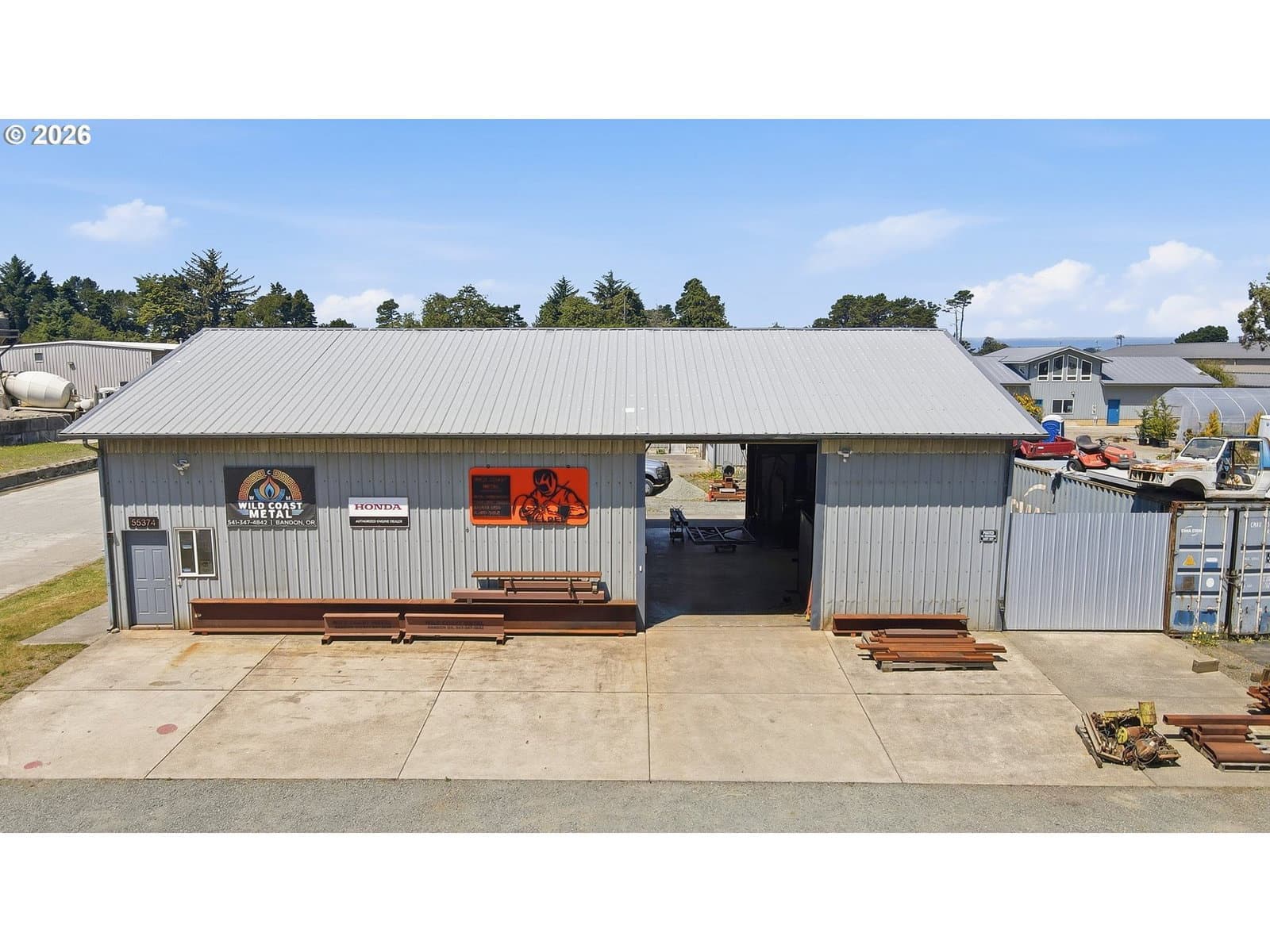 Listing photo 1 of 6