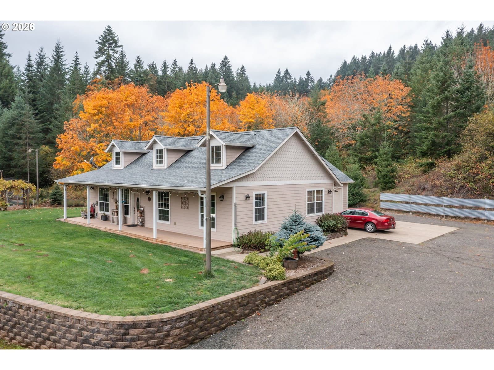 Listing photo 1 of 6