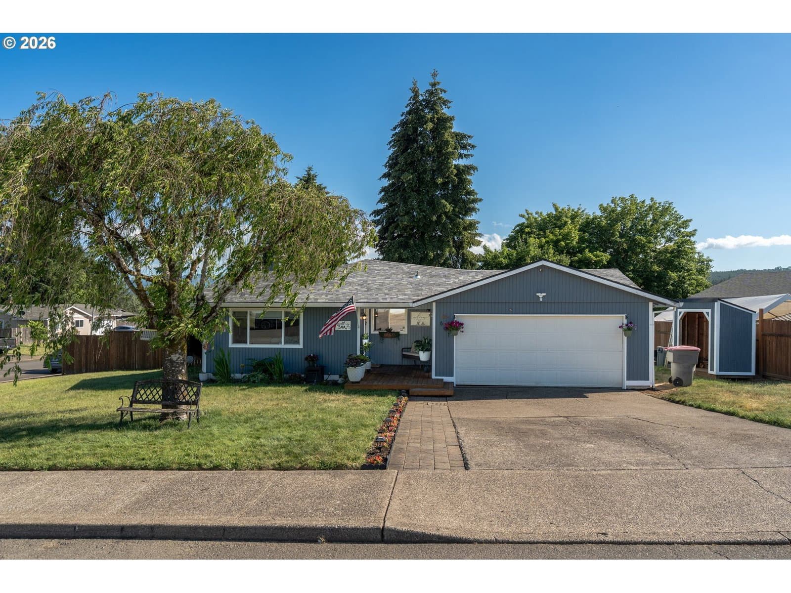 Listing photo 1 of 6