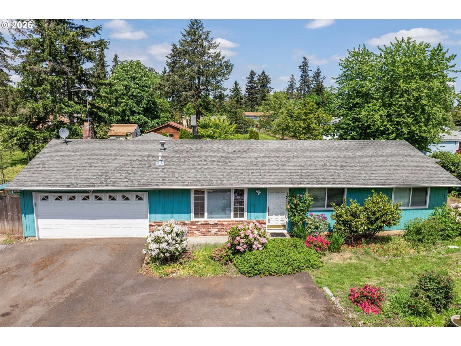 Listing photo 1 of 6
