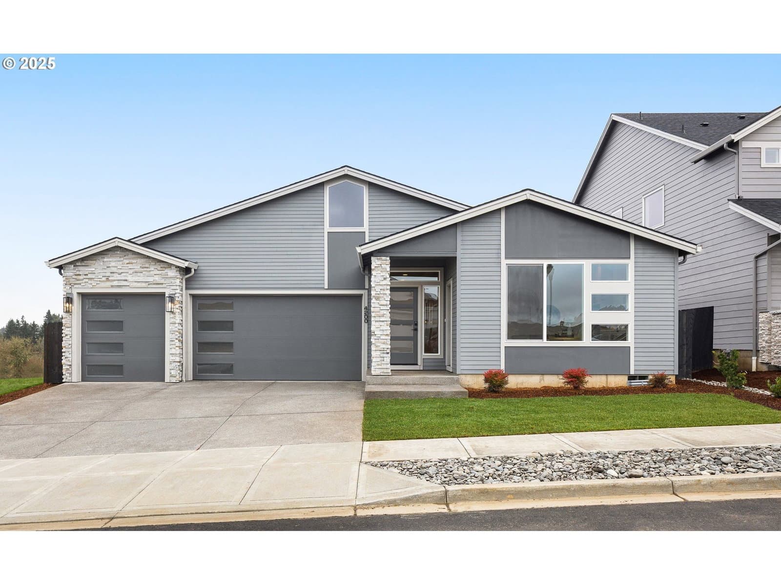 Primary listing photo, 4200 N 15th WAY, Ridgefield, WA, 98642