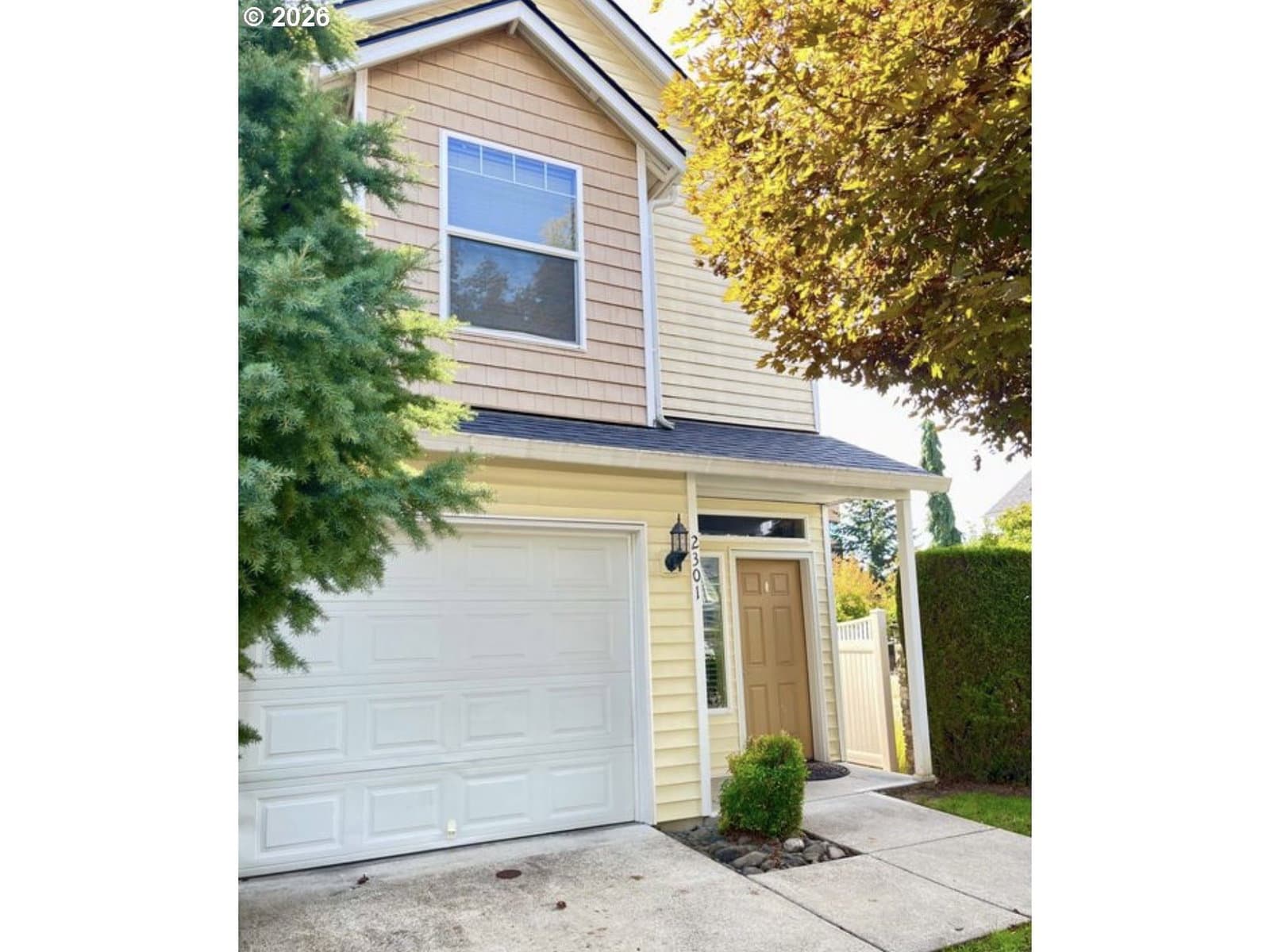 2301 NE 139TH CIR