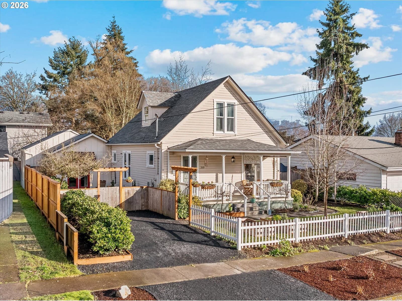 Primary listing photo, 310 N SCHOOL ST, Newberg, OR, 97132
