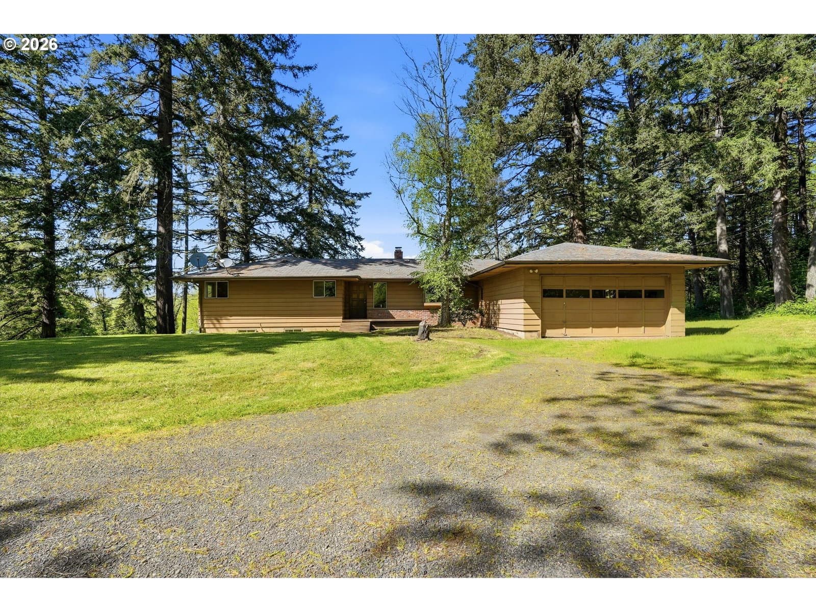 Listing photo 1 of 6