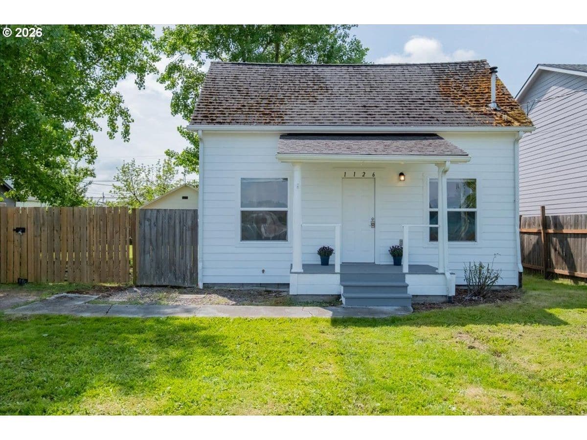 Listing photo 1 of 6