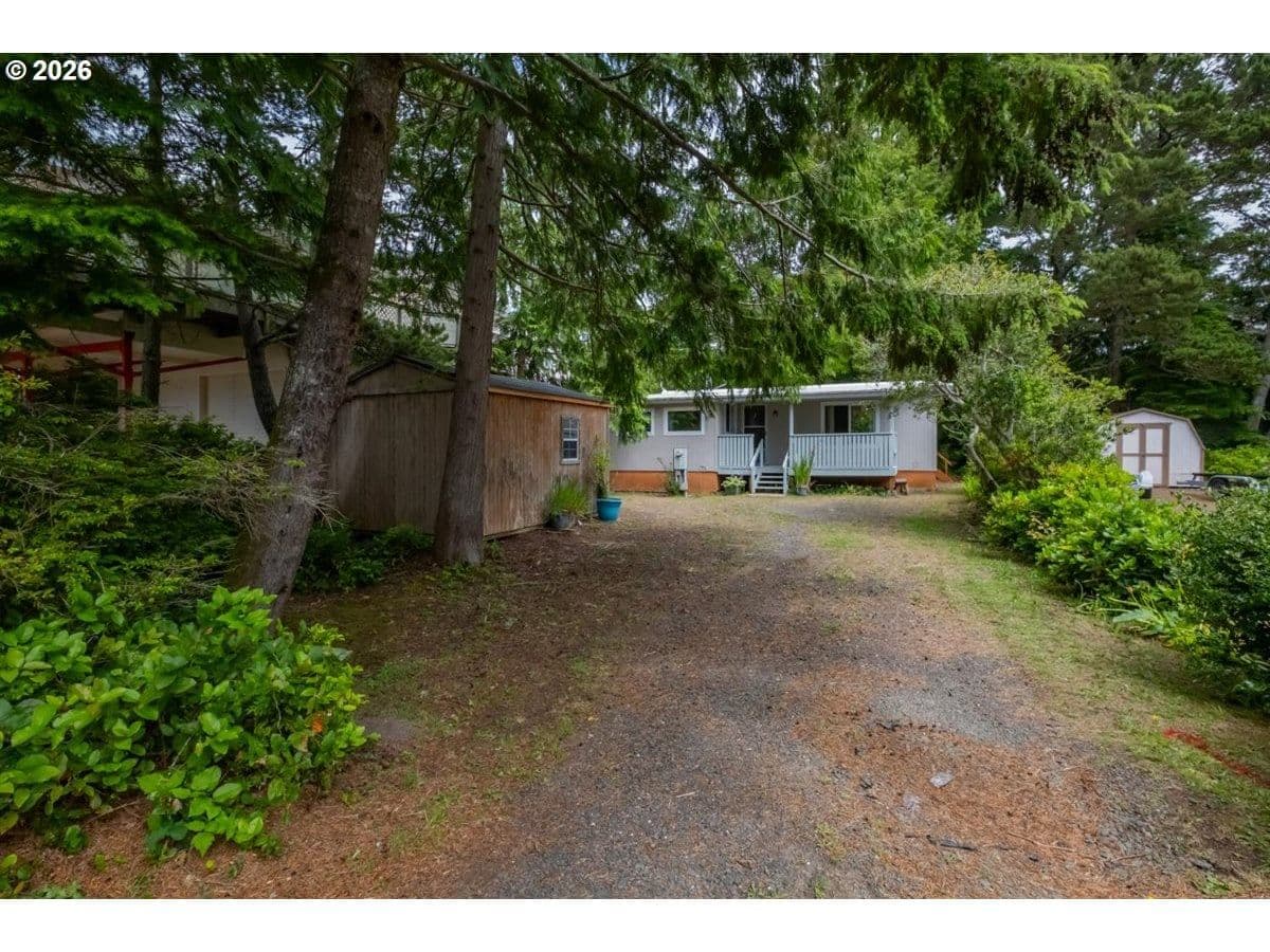 Listing photo 1 of 6