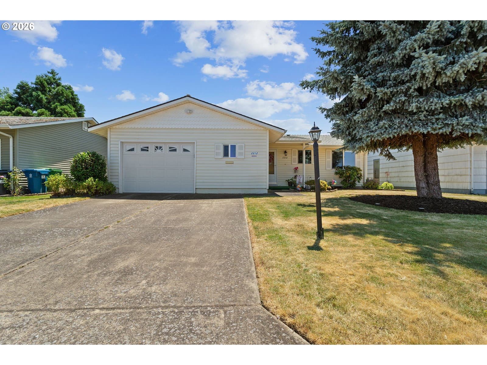 Primary listing photo, 2212 COUNTRY CLUB TER, Woodburn, OR, 97071
