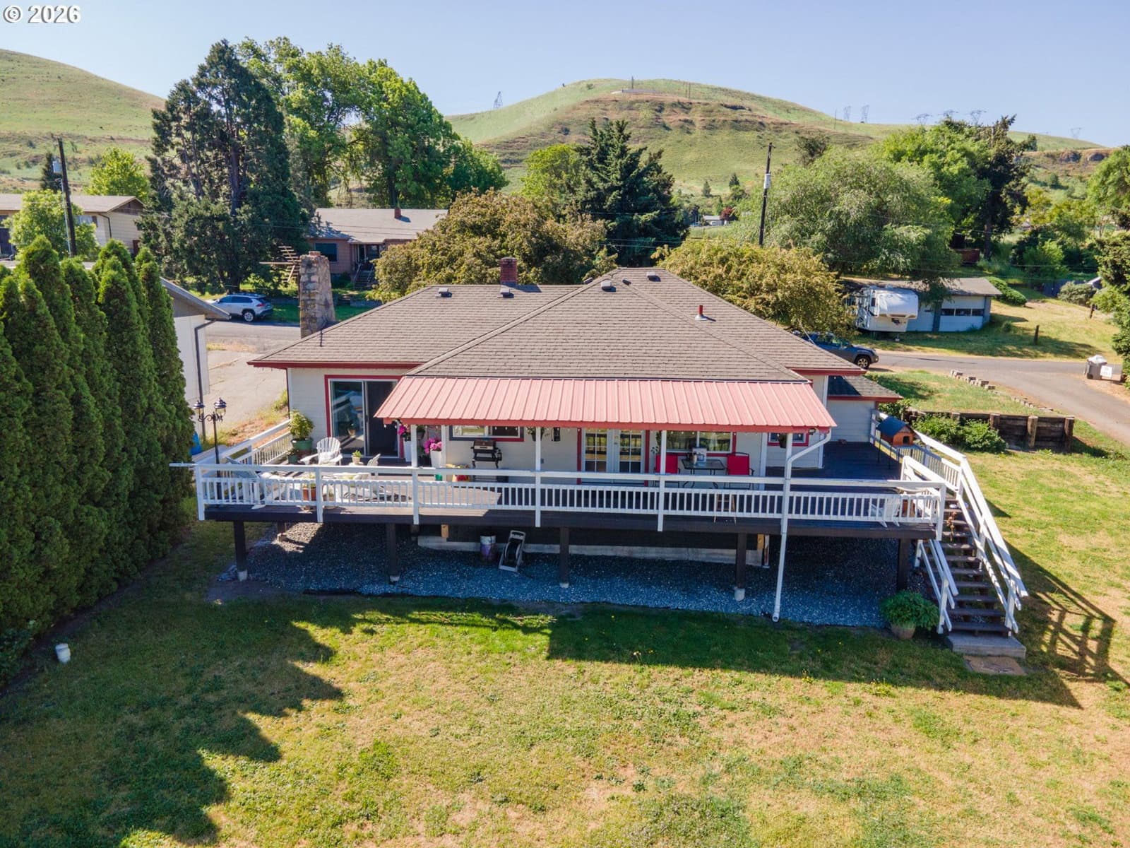 Listing photo 1 of 6