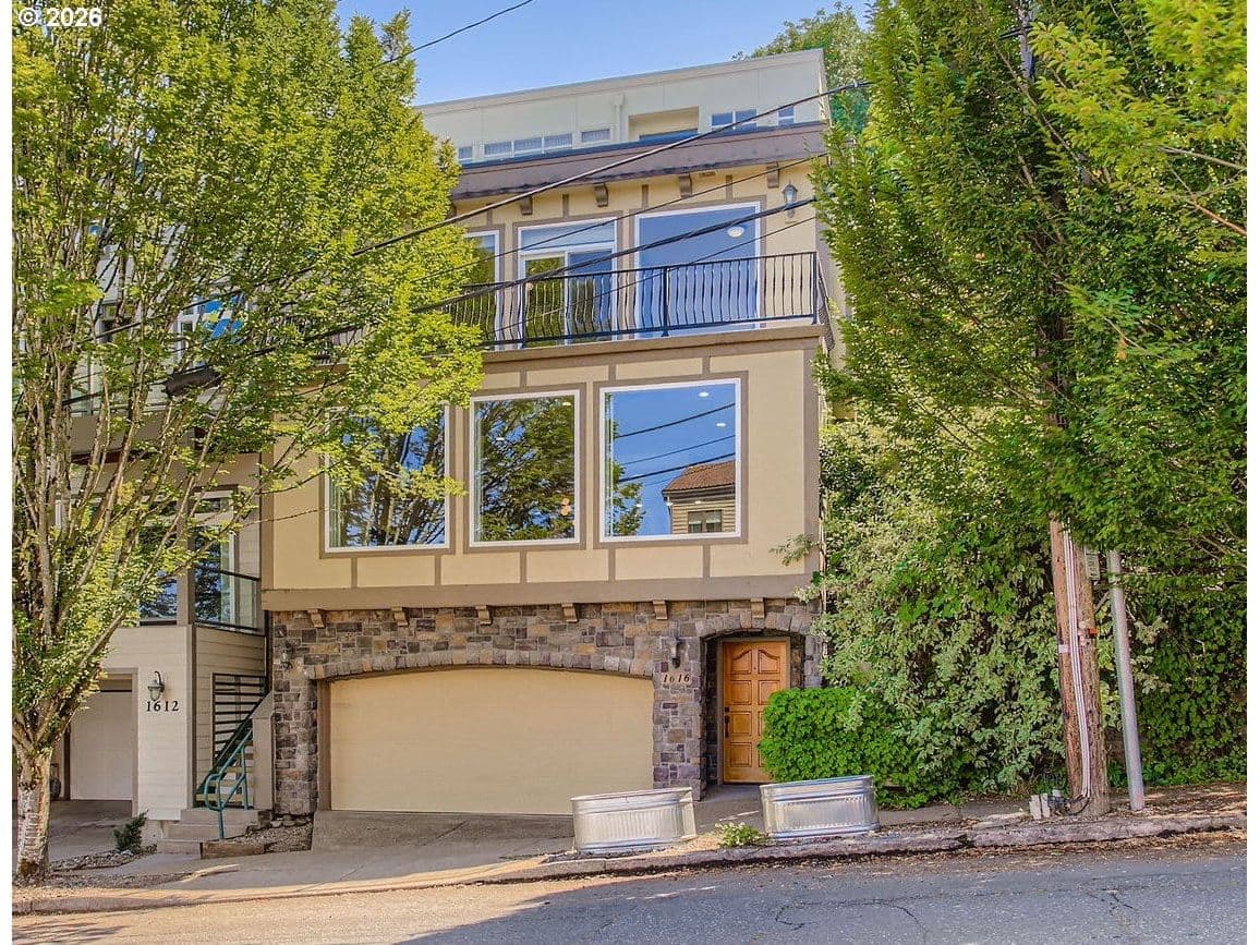 Primary listing photo, 1616 SW MONTGOMERY ST, Portland, OR, 97201