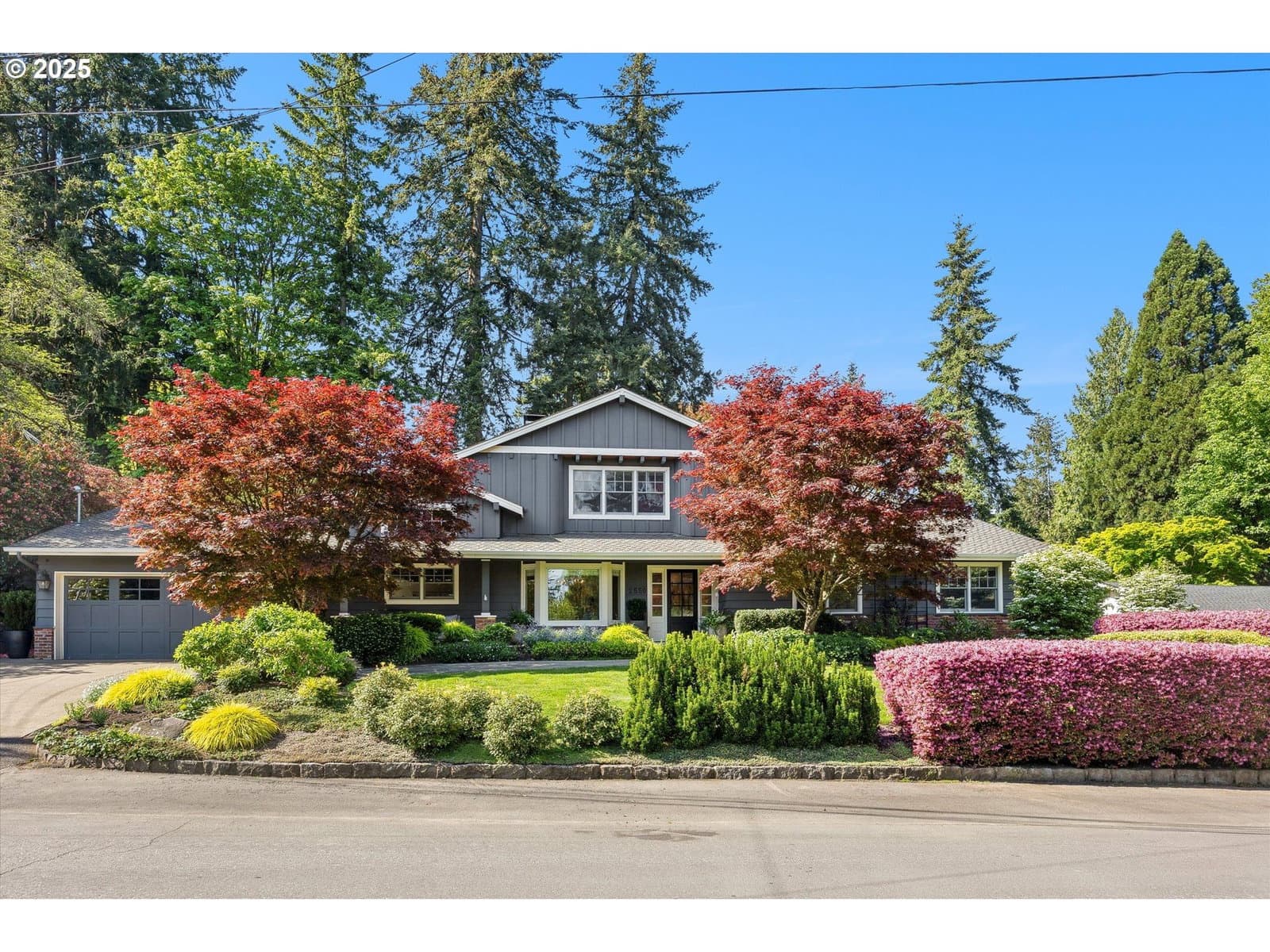 Primary listing photo, 2550 DELLWOOD DR, Lake Oswego, OR, 97034