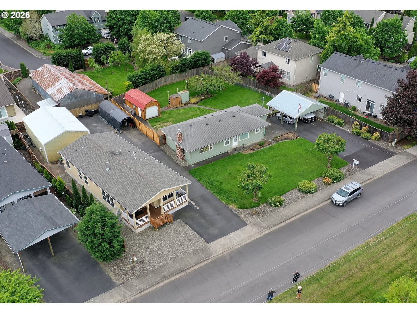 Listing photo 1 of 6