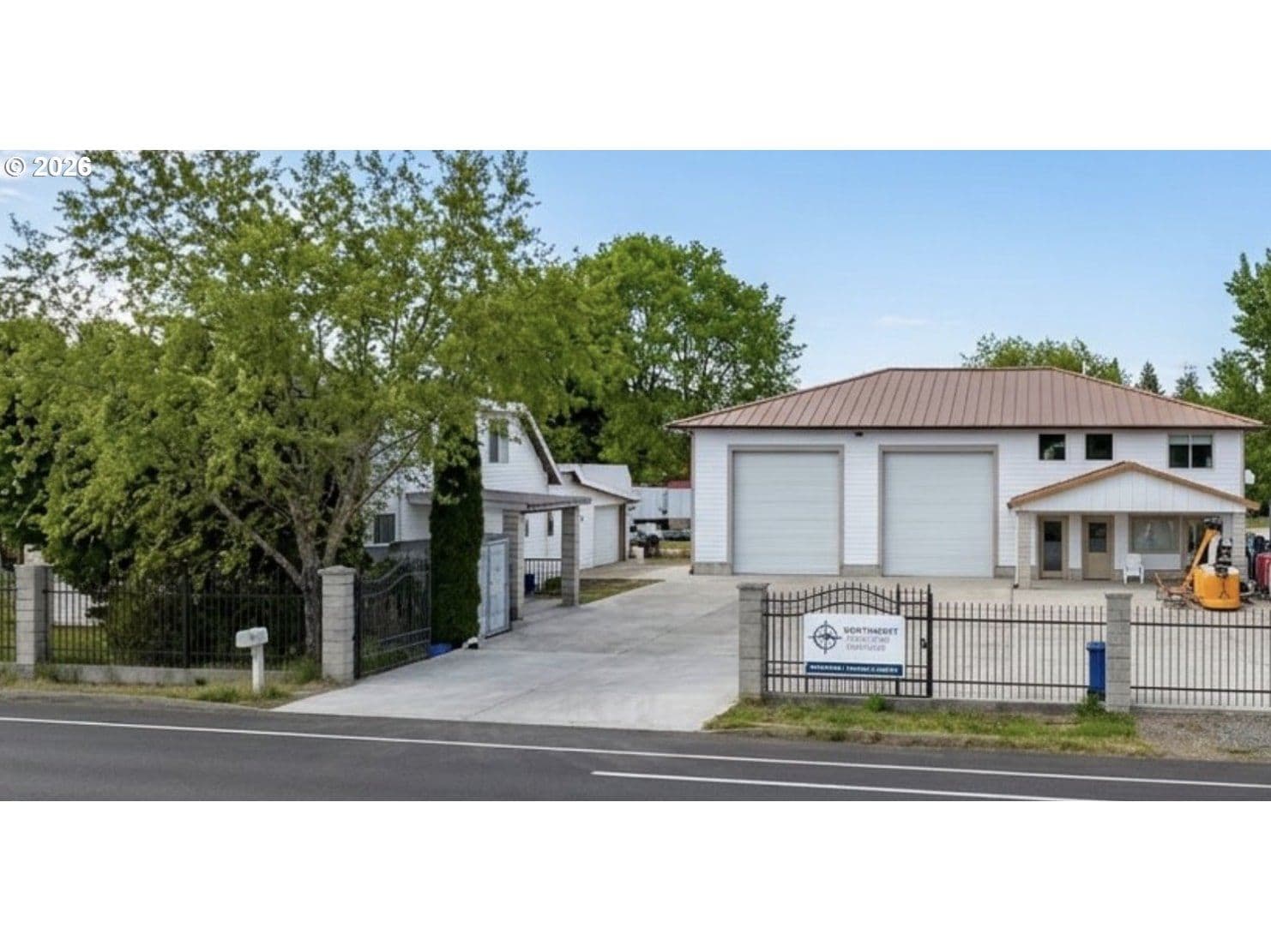 Listing photo 1 of 6