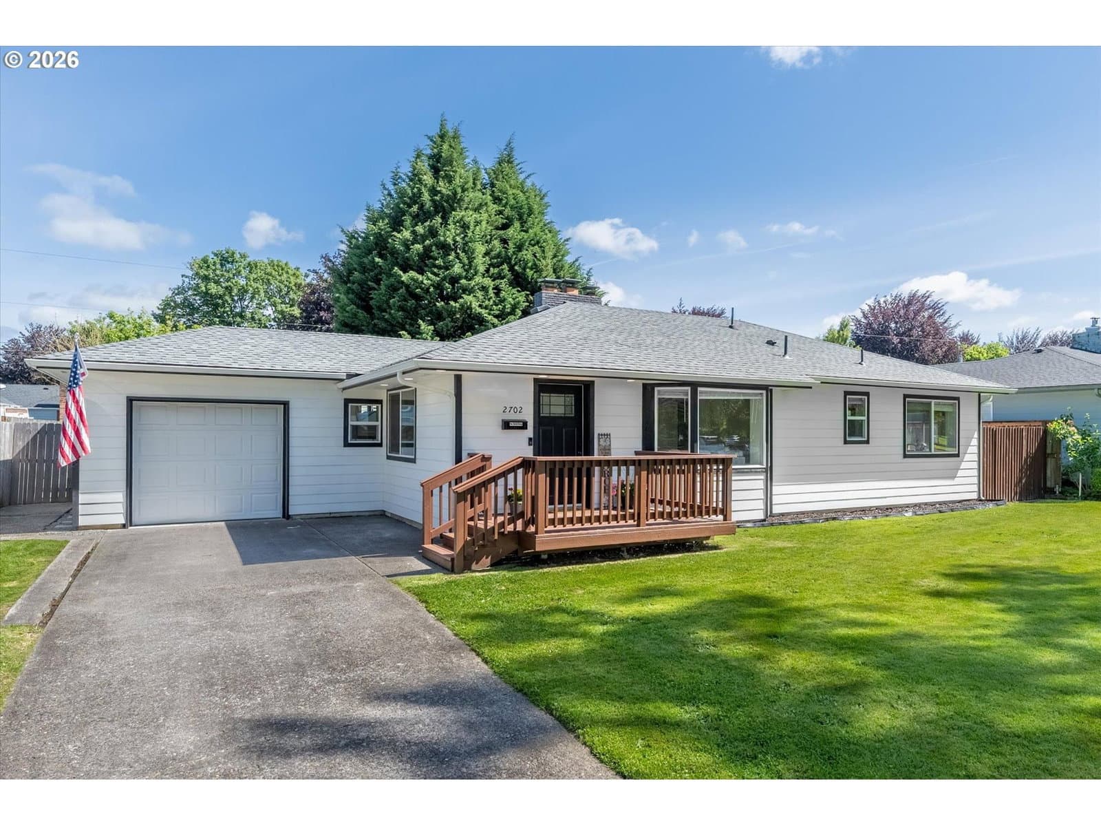 Primary listing photo, 2702 LILAC ST, Longview, WA, 98632