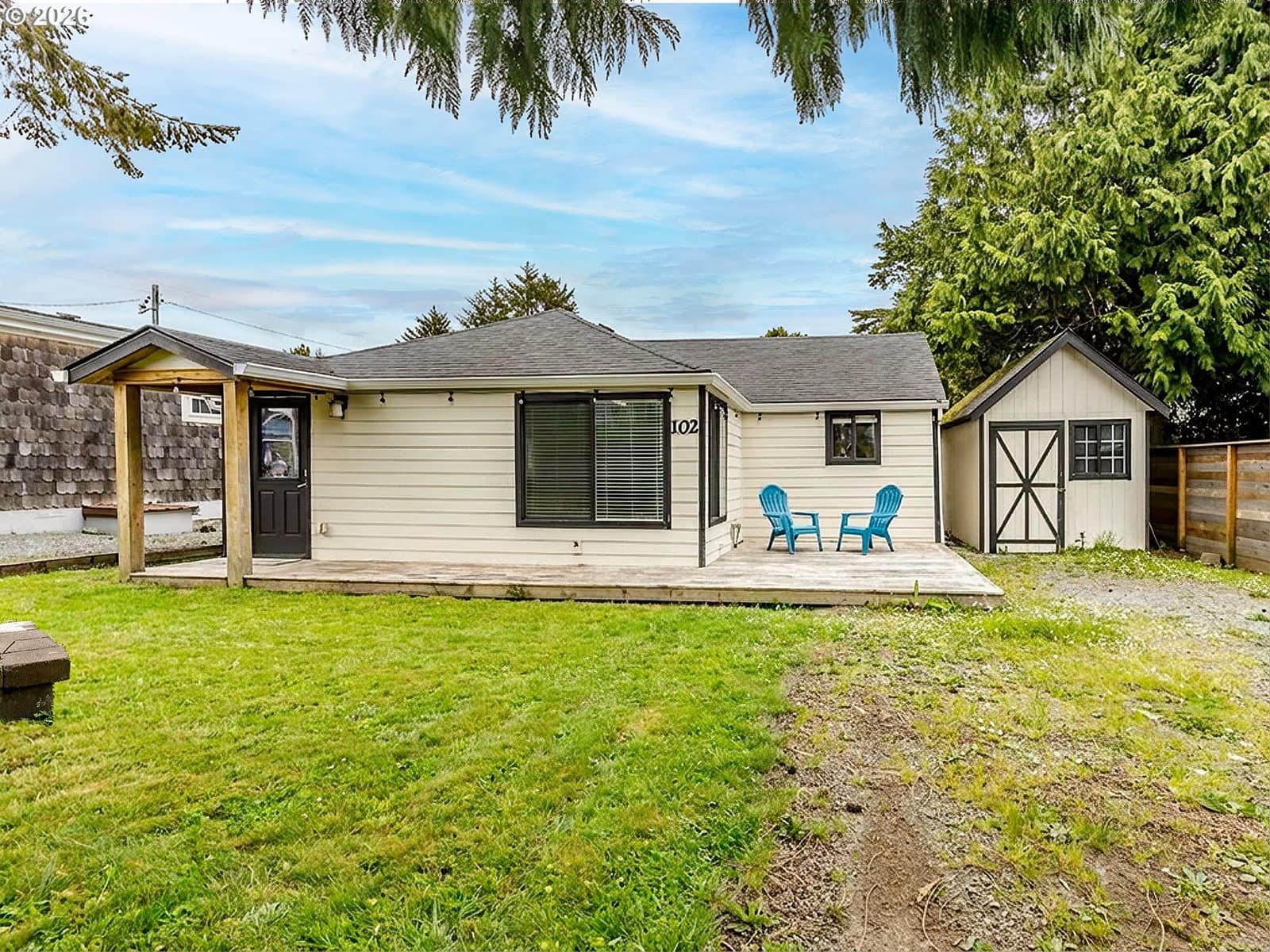 Listing photo 1 of 6