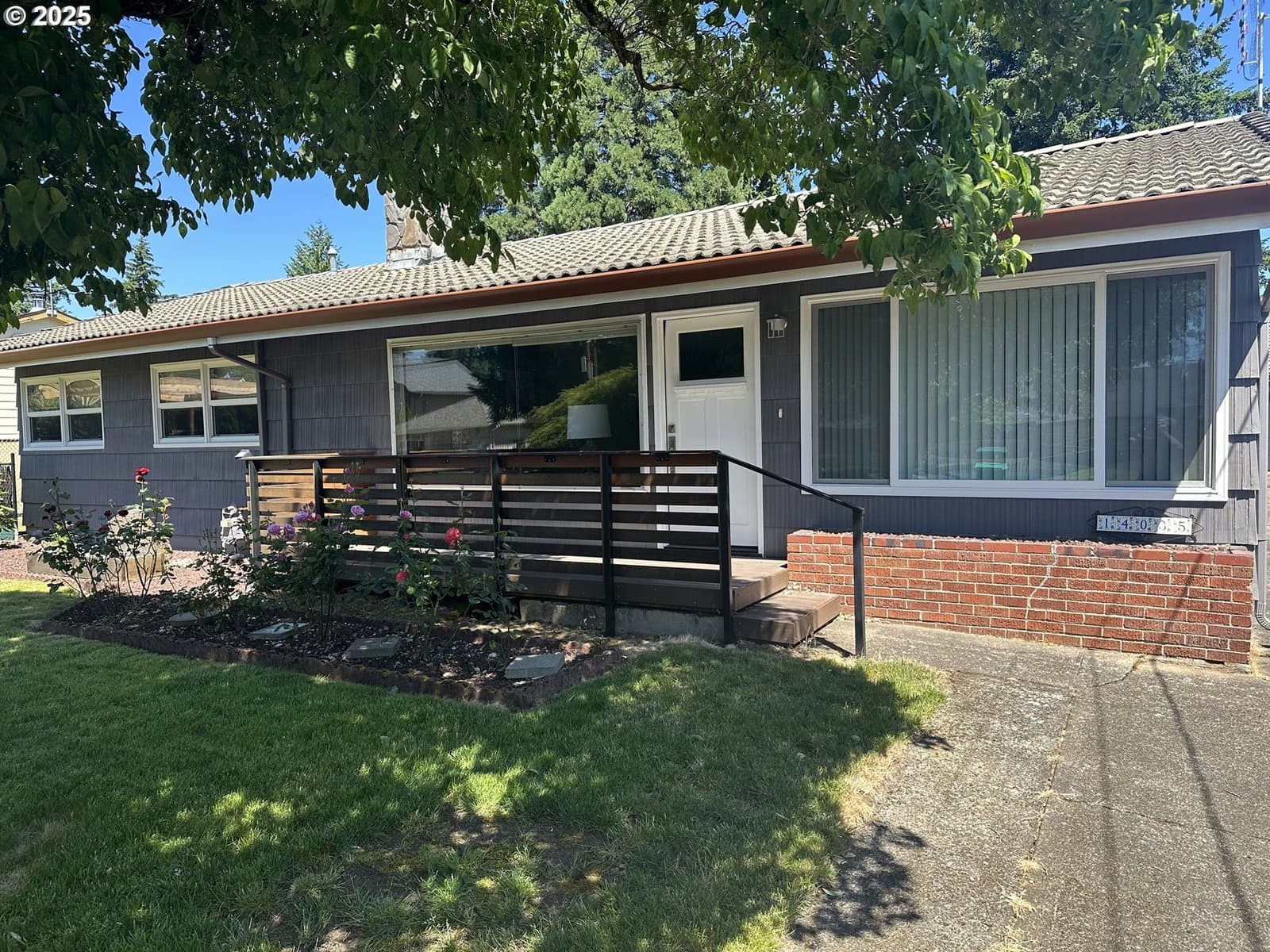 Primary listing photo, 14035 SE MAIN ST, Portland, OR, 97233