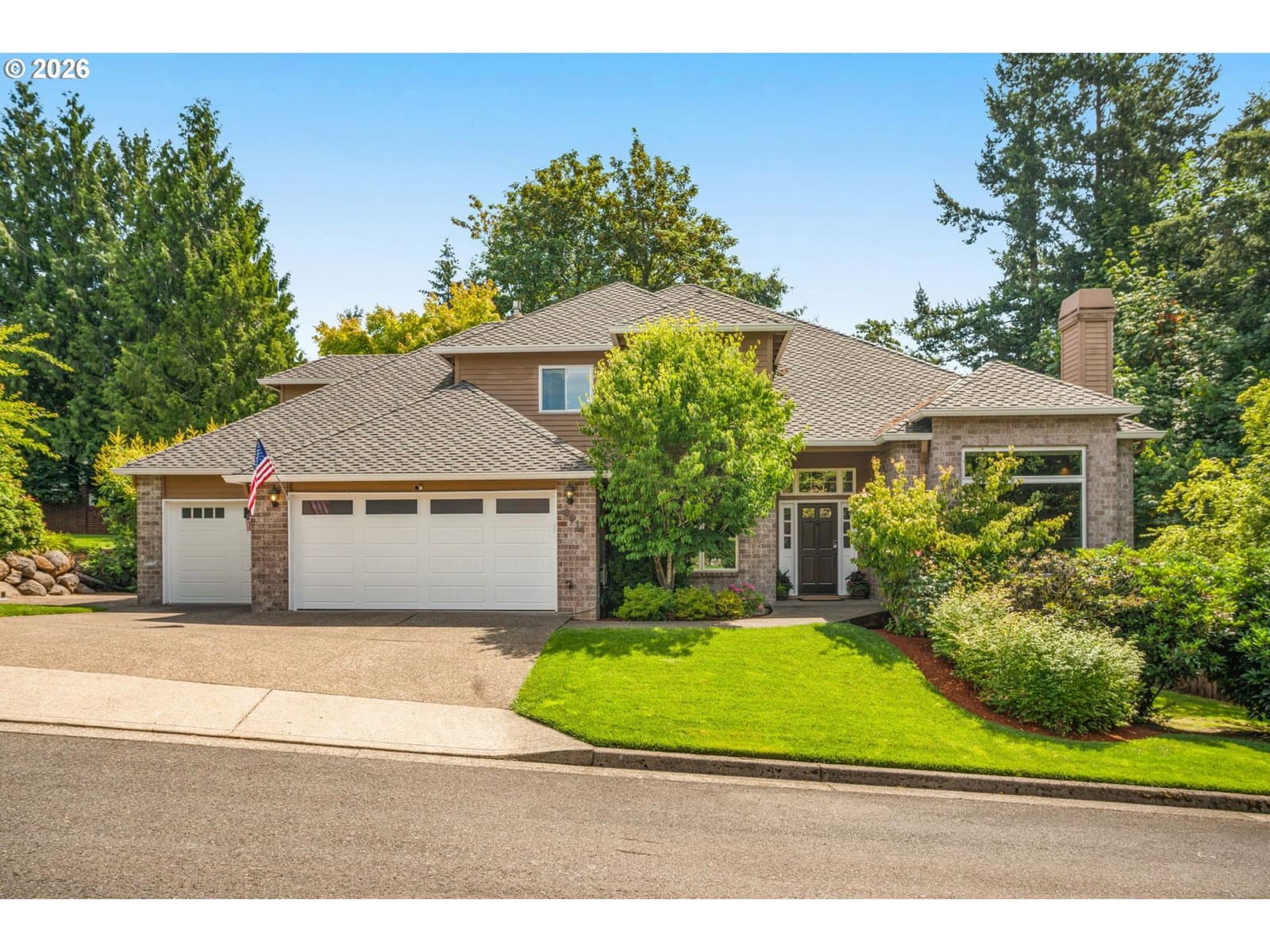 Listing photo 1 of 6