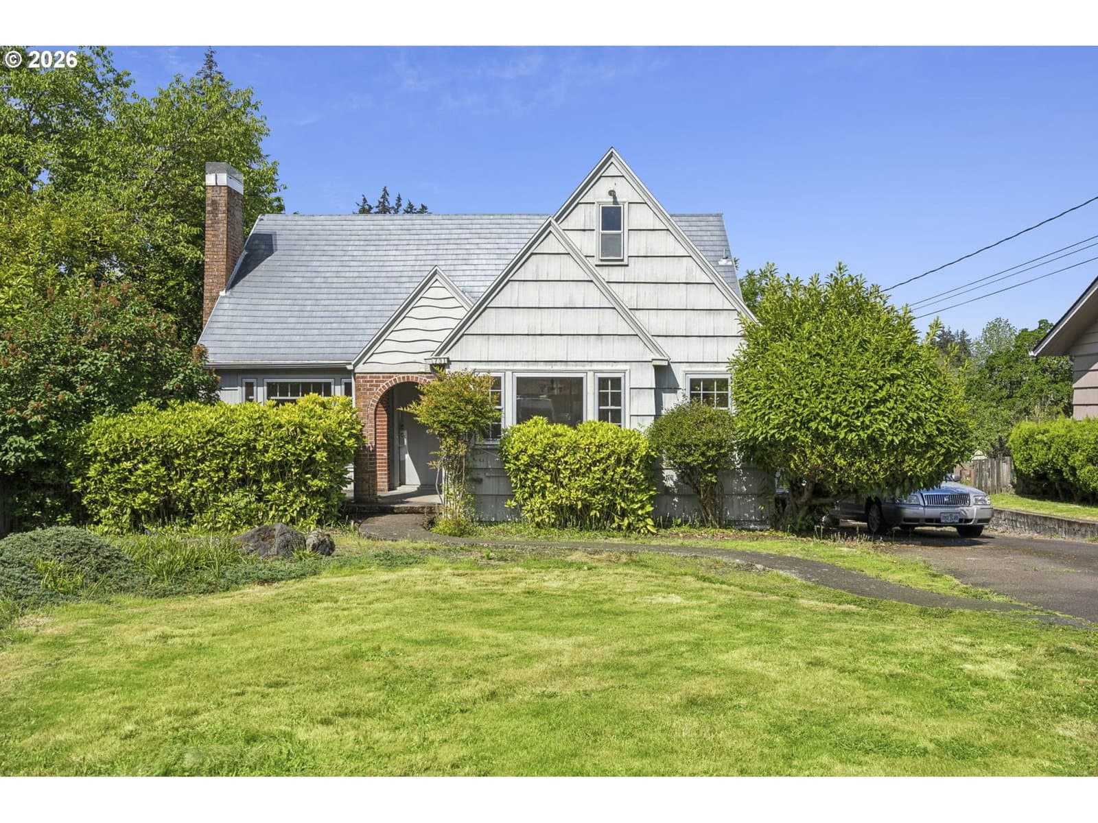 Listing photo 1 of 6