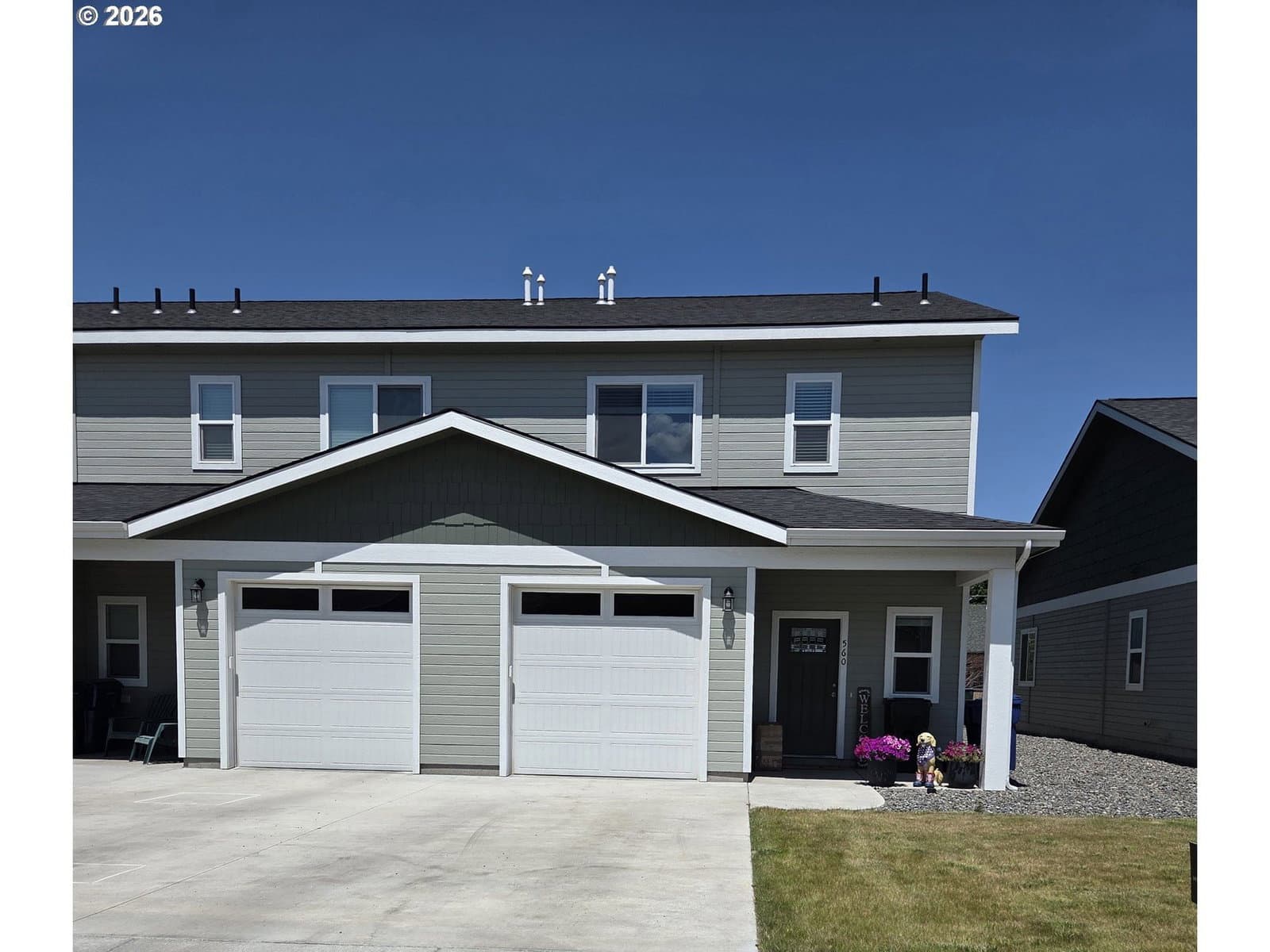 Listing photo 1 of 6