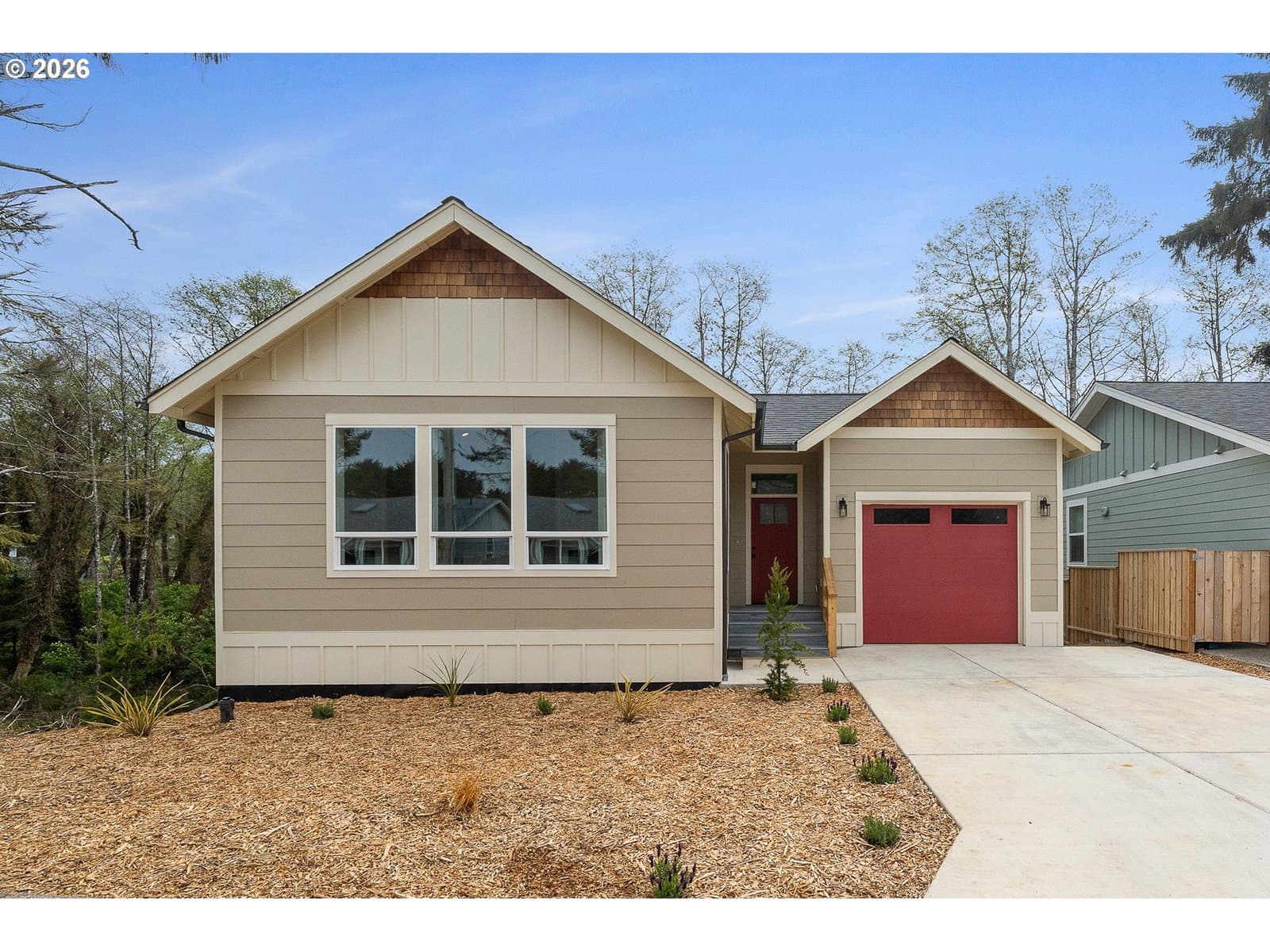 Listing photo 1 of 6