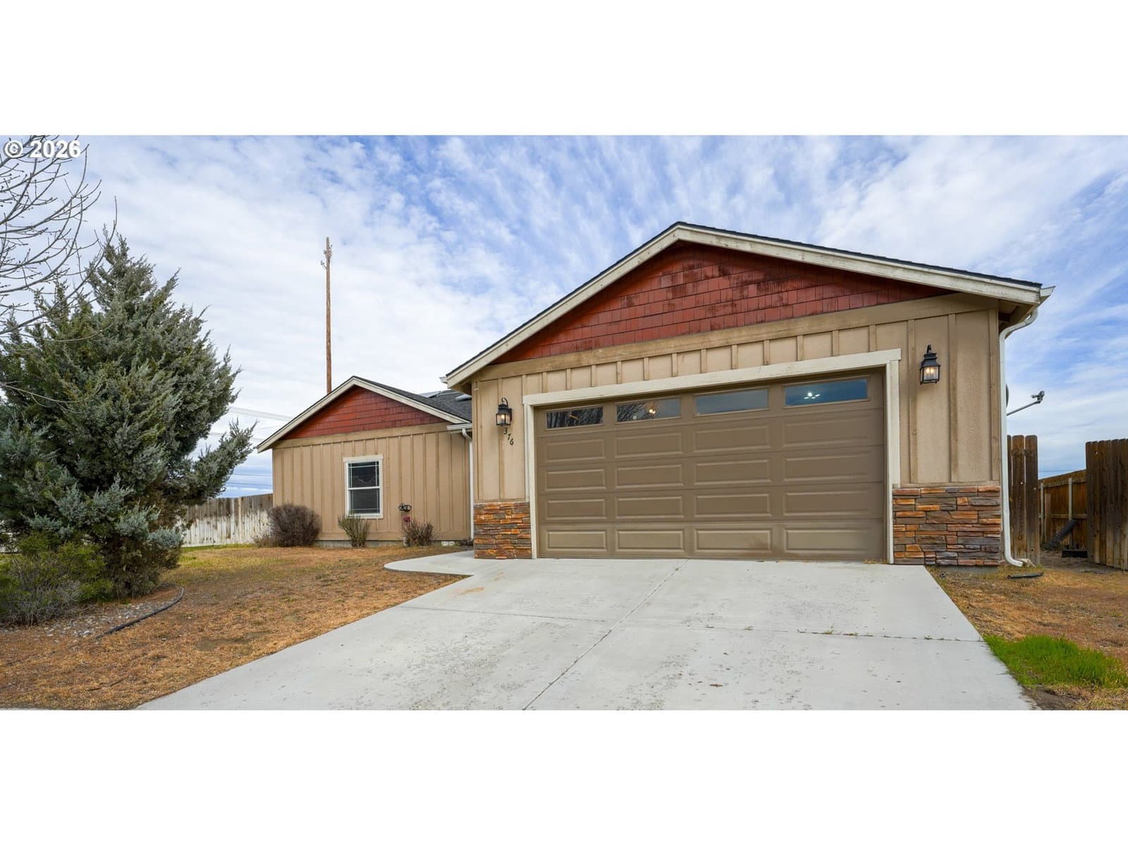 Primary listing photo, 376 NW CRESTVIEW CT, Hermiston, OR, 97838