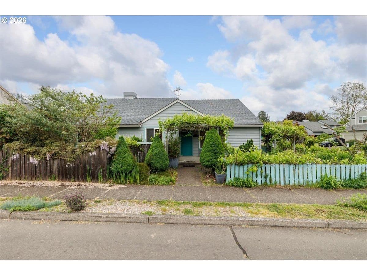 Primary listing photo, 10619 SW WINDSOR PL, Portland, OR, 97223