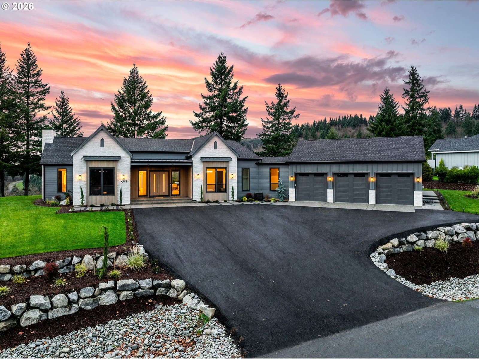 697 SOMMERSET RD