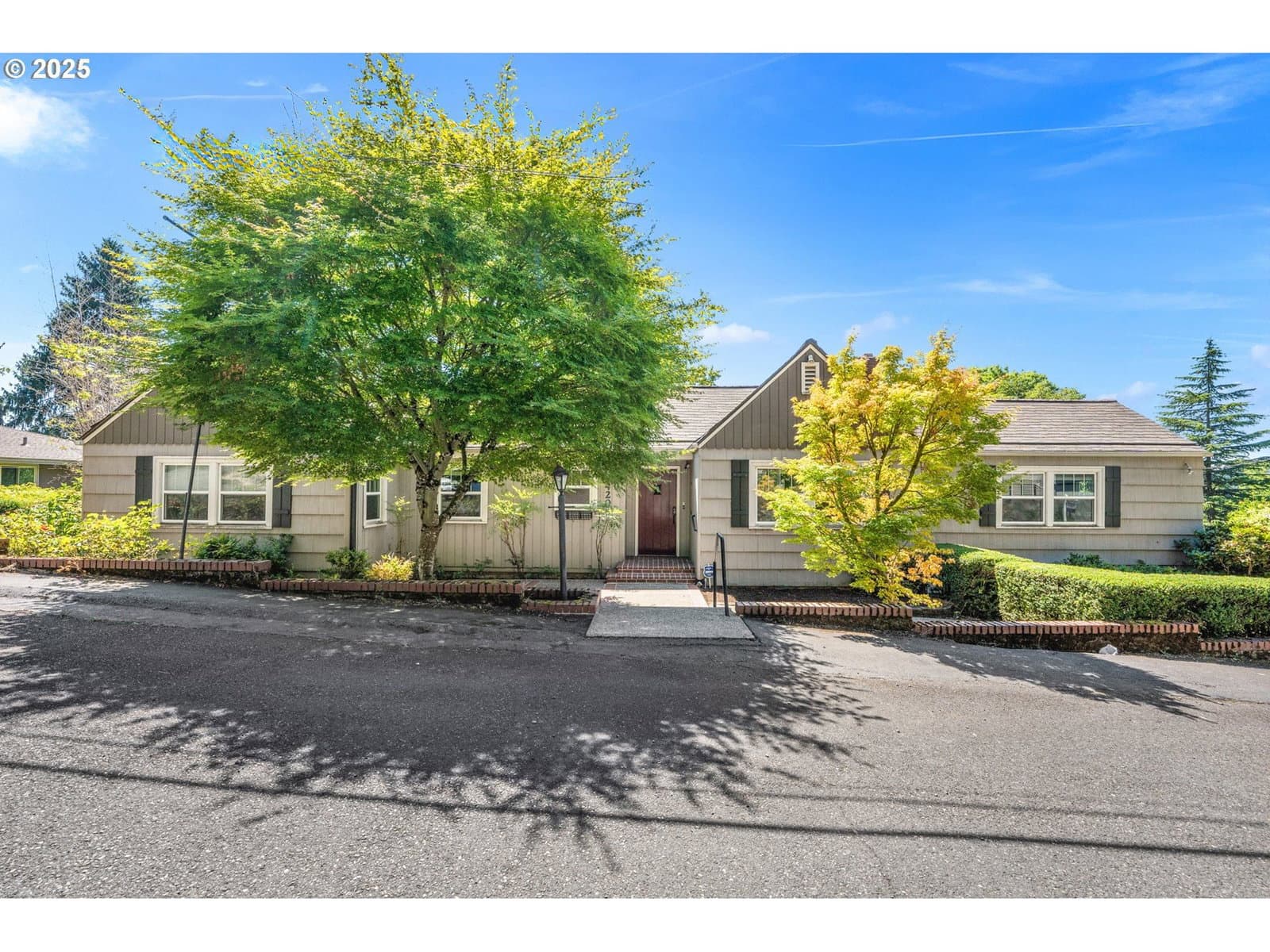 Primary listing photo, 9420 NE SACRAMENTO ST, Portland, OR, 97220