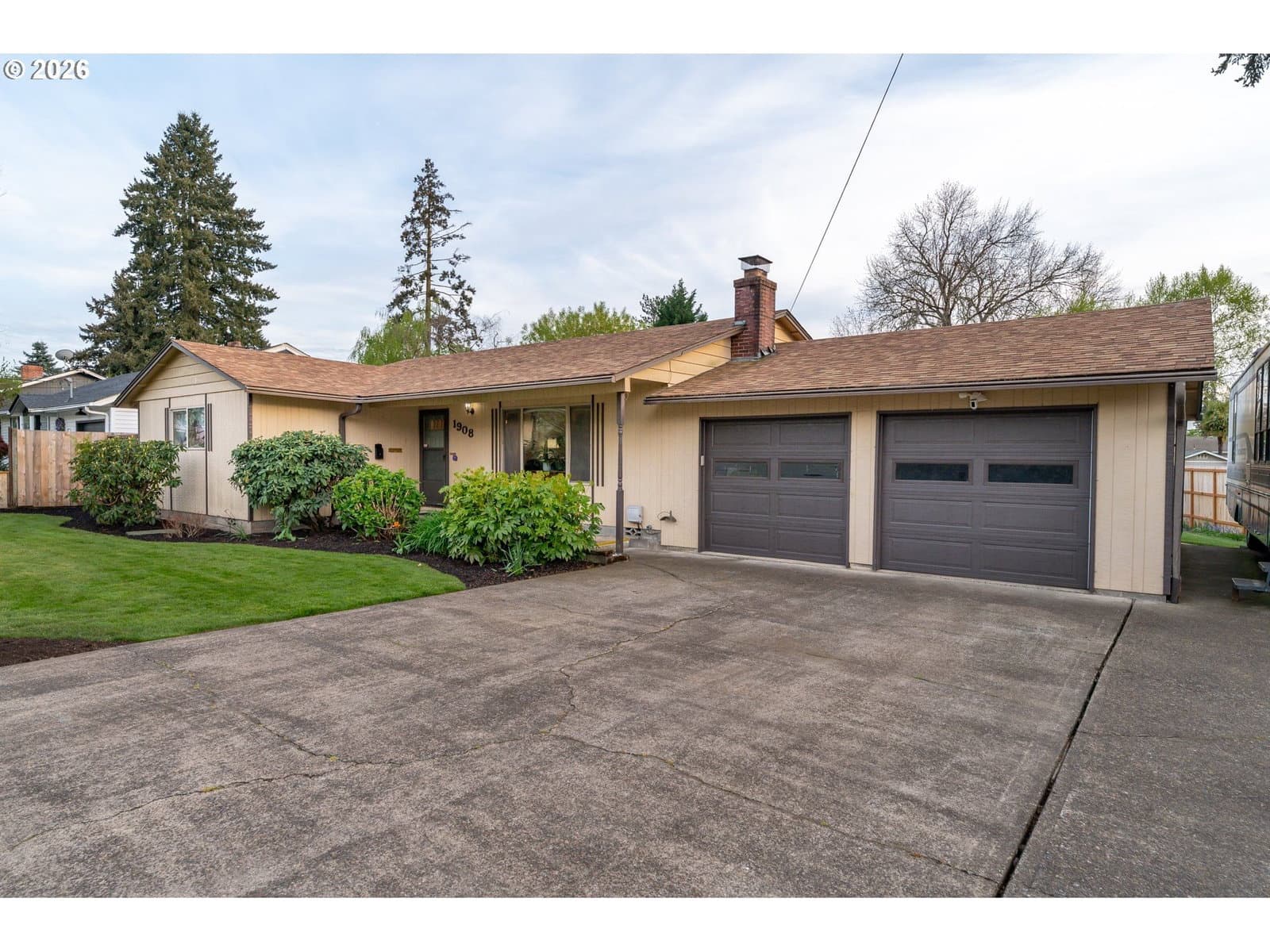 Primary listing photo, 1908 NE ORCHARD AVE, McMinnville, OR, 97128
