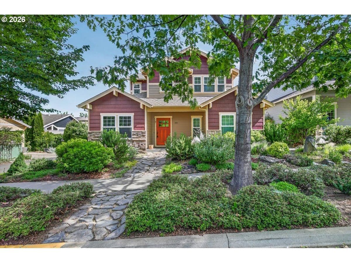 Listing photo 1 of 6
