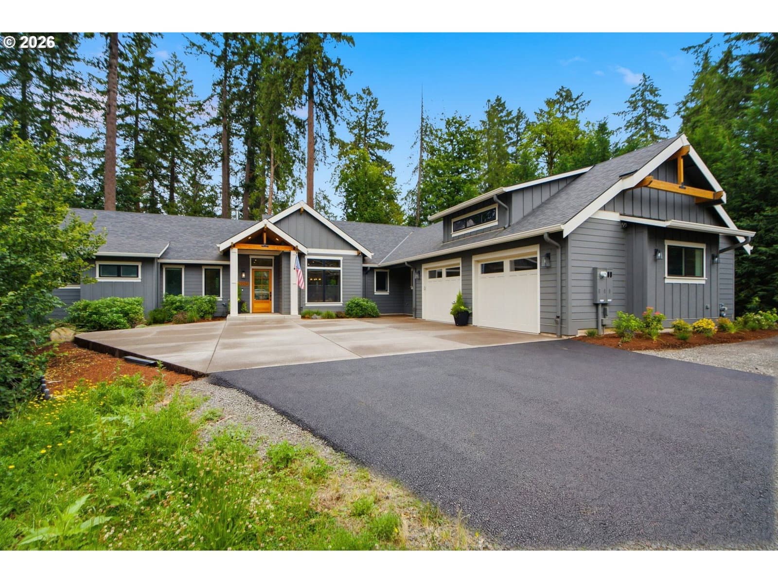Listing photo 1 of 6