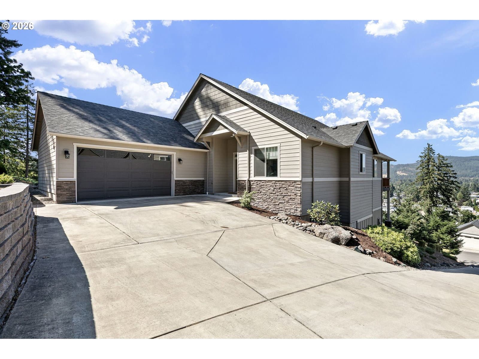 Primary listing photo, 6451 DOGWOOD ST, Springfield, OR, 97478