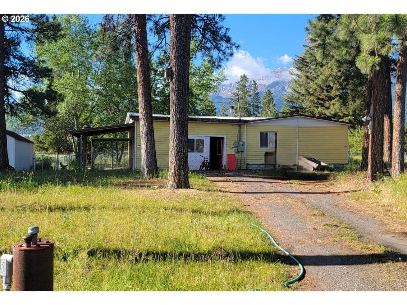 Listing photo 1 of 6