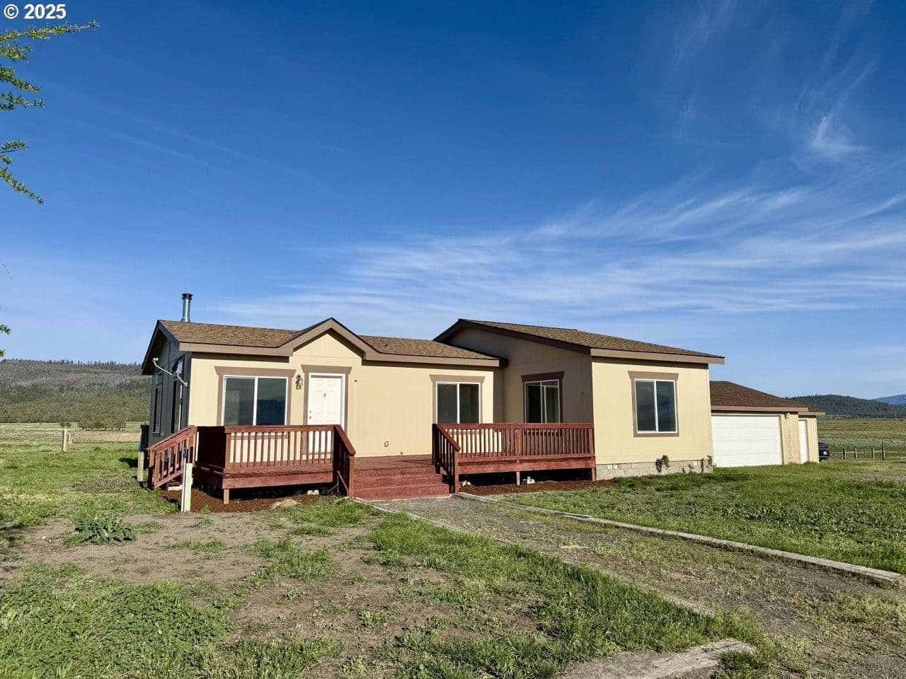 Listing photo 1 of 6
