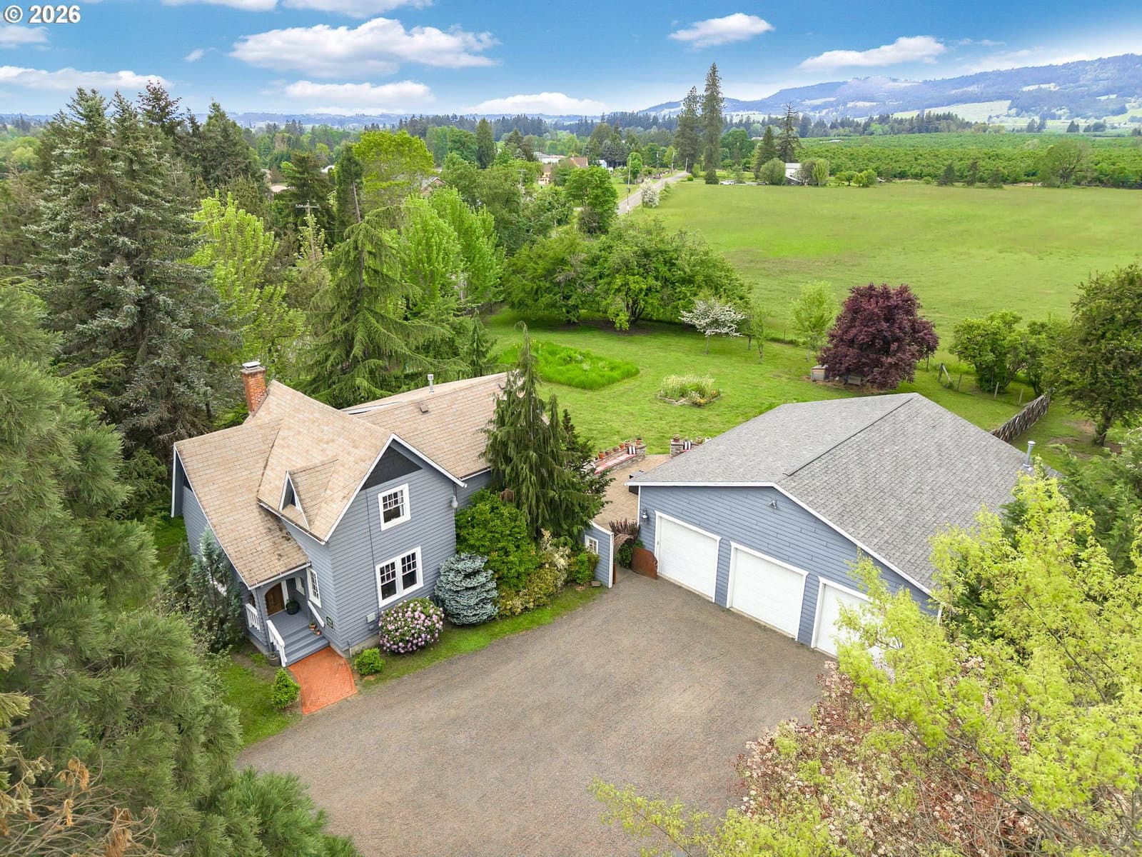 Listing photo 1 of 6