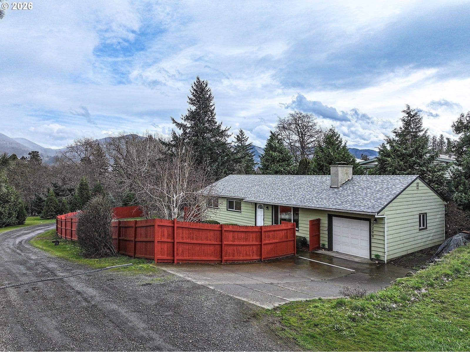 Primary listing photo, 3299 DURLAND DR, Hood River, OR, 97031