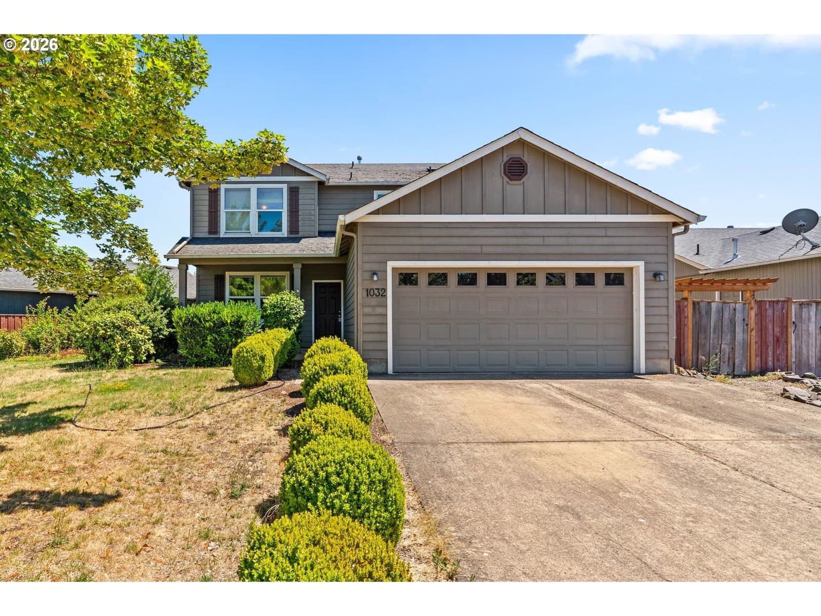 Primary listing photo, 1032 S 1ST ST, Cottage Grove, OR, 97424