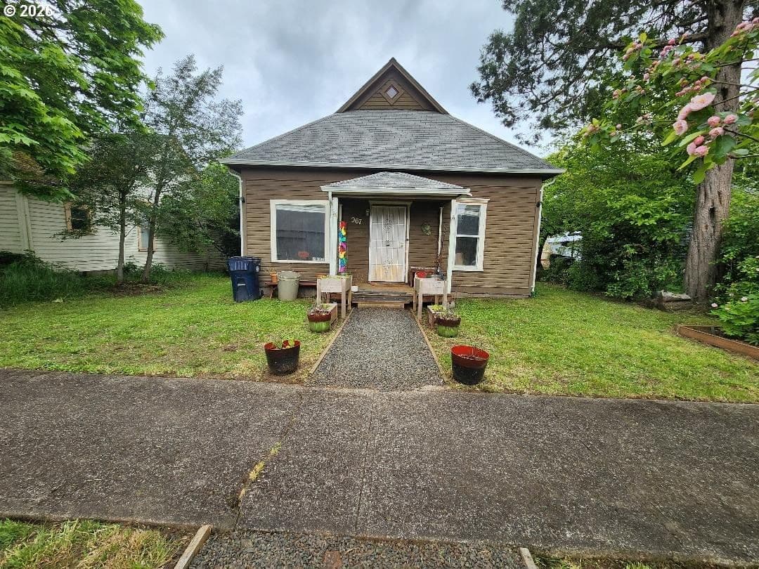 Primary listing photo, 967 GREENWOOD ST, Junction City, OR, 97448