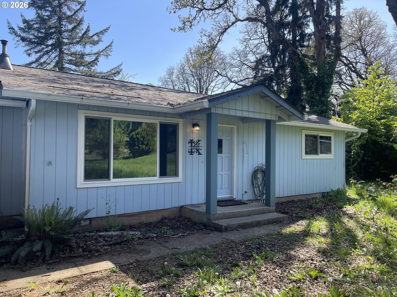 Listing photo 1 of 6
