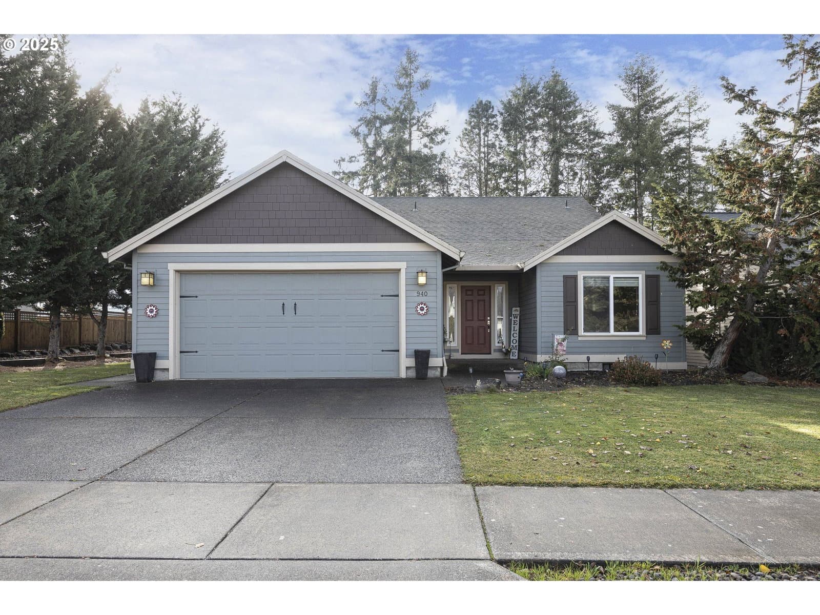 Primary listing photo, 940 HAYES ST, Mt Angel, OR, 97362