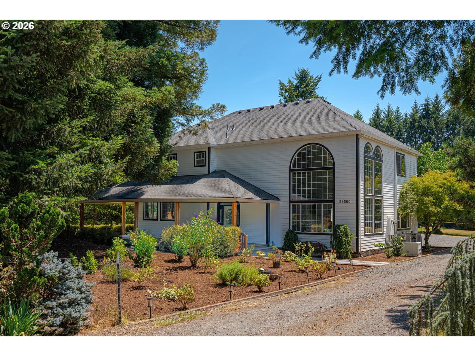 Listing photo 1 of 6
