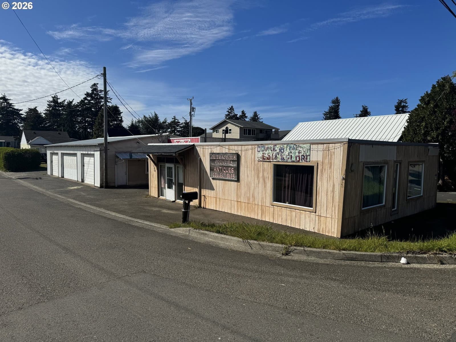 Primary listing photo, 309 LAUREL ST, Florence, OR, 97439