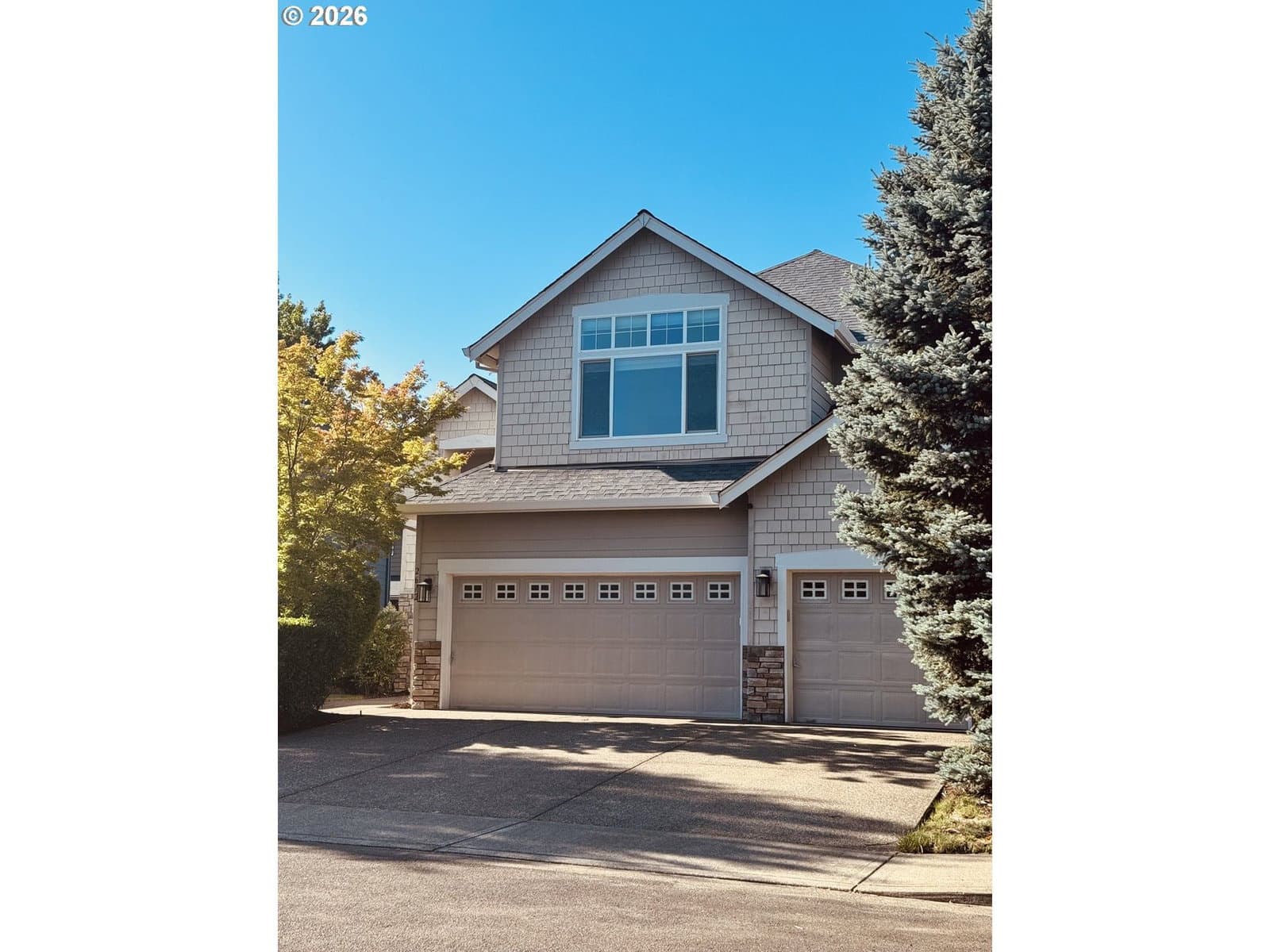 Listing photo 1 of 6