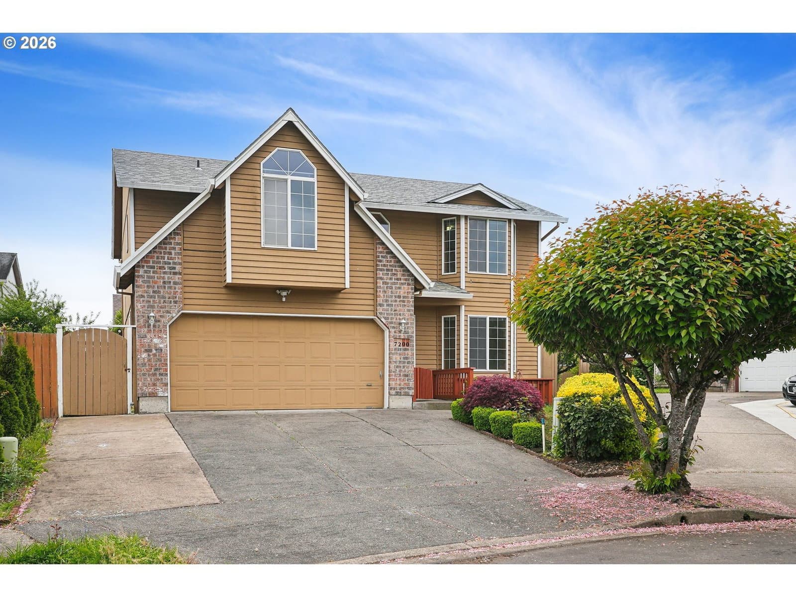 Primary listing photo, 7200 SE HARNISH ST, Hillsboro, OR, 97123