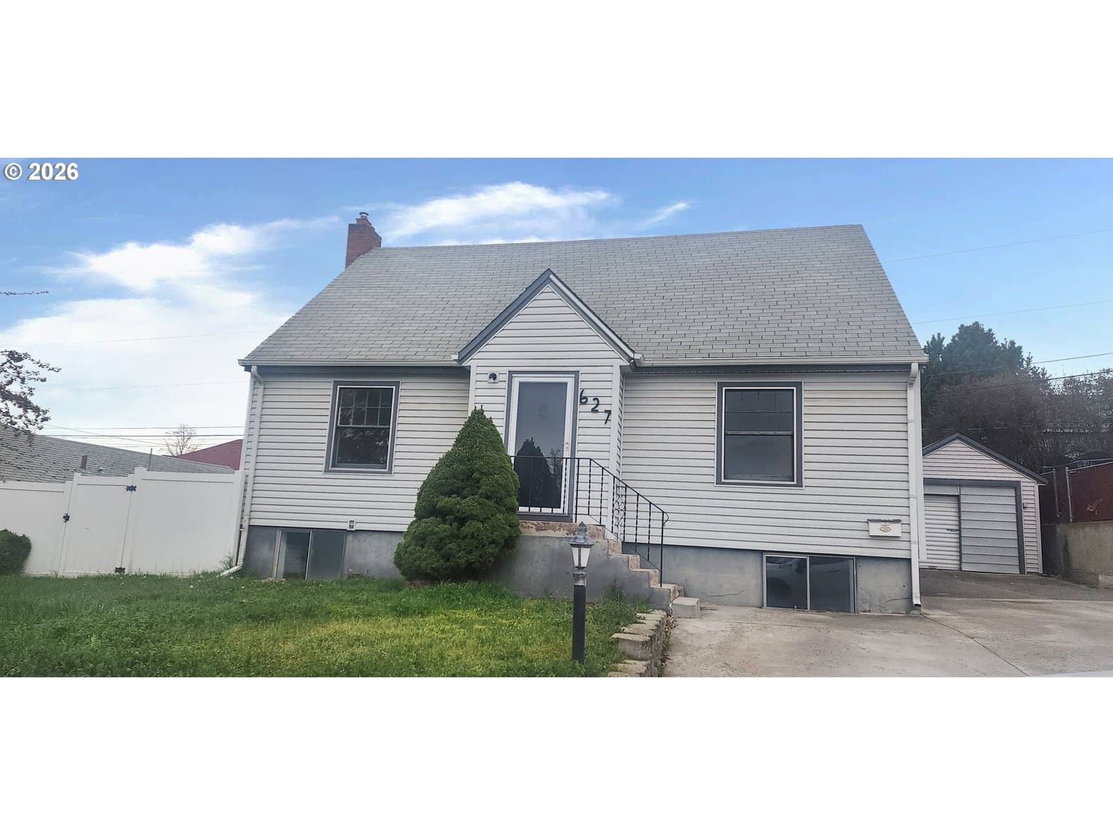 Primary listing photo, 627 NW 9TH ST, Pendleton, OR, 97801