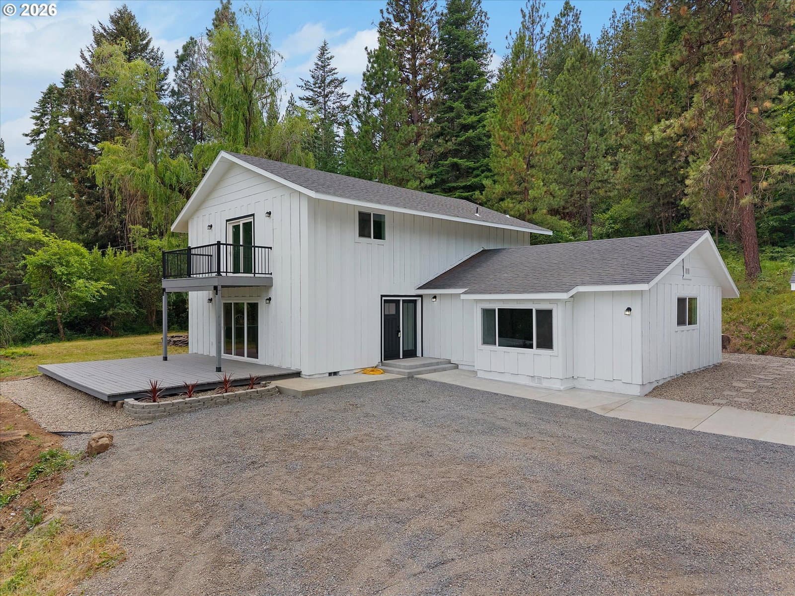 Listing photo 1 of 6